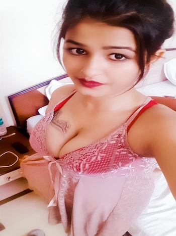 Busty Mumbai call girls